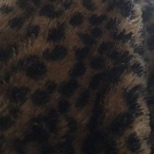 Meet your Posher, Leslie